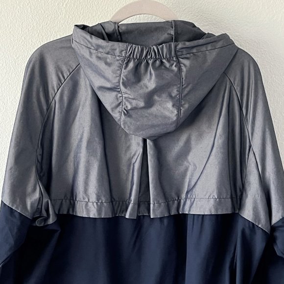 NIKE Womens Two Tone Blue Sports Windrunner Jacket with Hood Size XL - Picture 4 of 12
